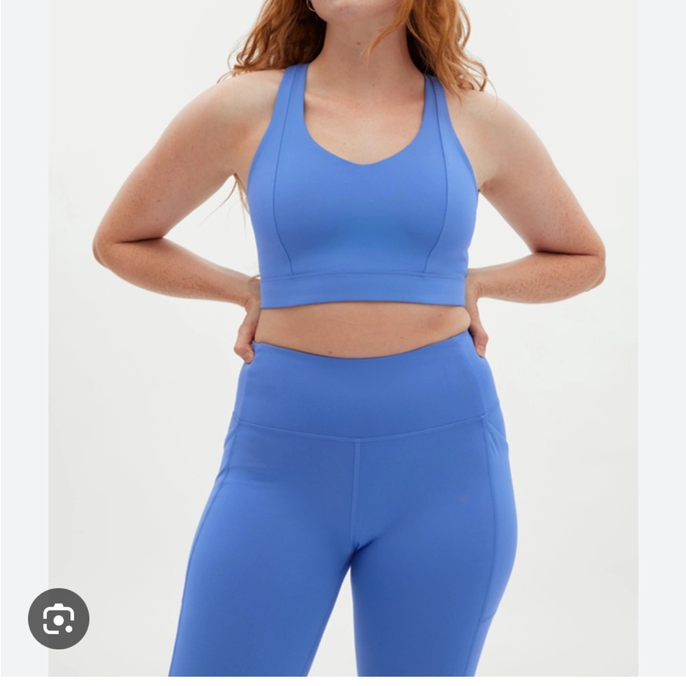 Girlfriend Collective Prism Maeve V-Neck Bra